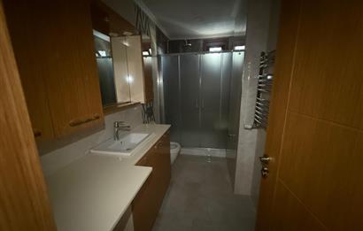 KOZYATAĞI SARIKANARYA SOKAKTA 2+1 KİRALIK DAİRE