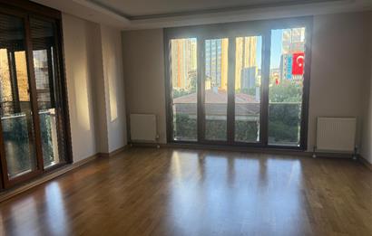KOZYATAĞI SARIKANARYA SOKAKTA 2+1 KİRALIK DAİRE