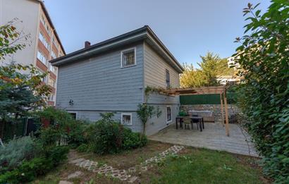 Kanlıca'da 3 Katlı Müstakil Ev