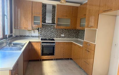 KOZYATAĞI SARIKANARYA SOKAKTA 2+1 KİRALIK DAİRE
