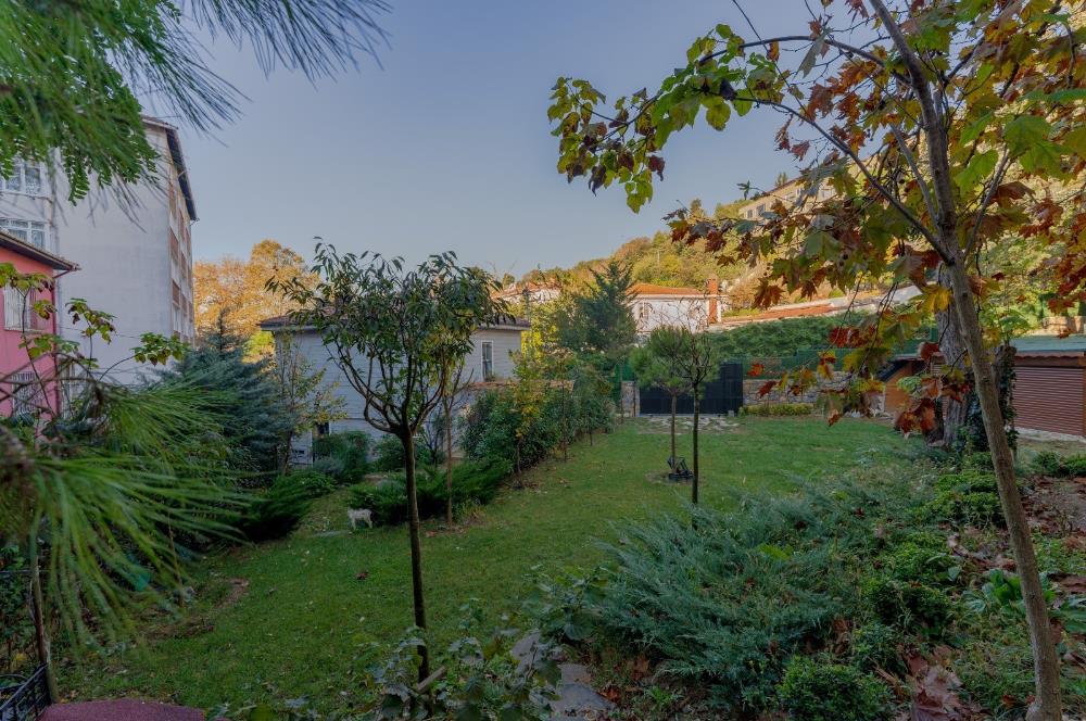 Kanlıca'da 3 Katlı Müstakil Ev