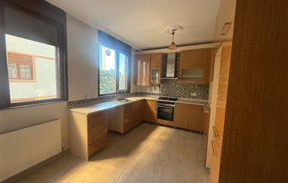 KOZYATAĞI SARIKANARYA SOKAKTA 2+1 KİRALIK DAİRE
