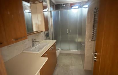 KOZYATAĞI SARIKANARYA SOKAKTA 2+1 KİRALIK DAİRE