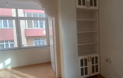 Huzur Metro Durağına 3 Dakikalık Mesafede Yenilenmiş Daire