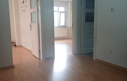 Huzur Metro Durağına 3 Dakikalık Mesafede Yenilenmiş Daire