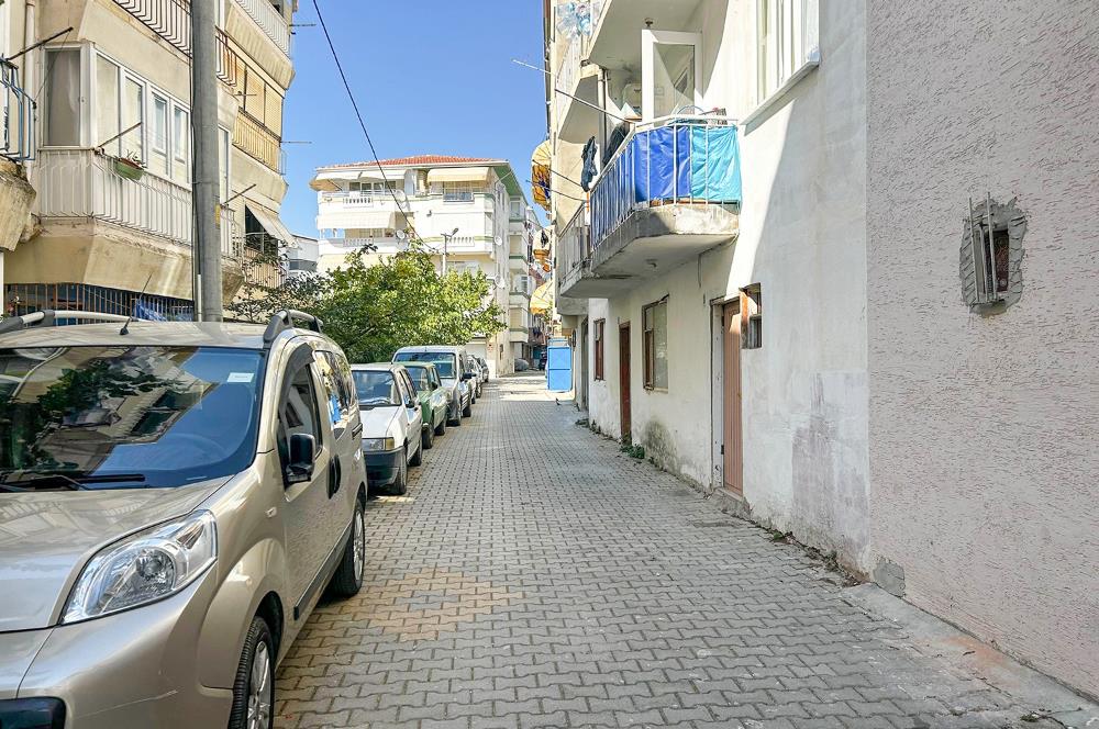 C21 Cius; Sahile 50 Metre Satılık 55 Net m2 Çift Kapılı Garaj