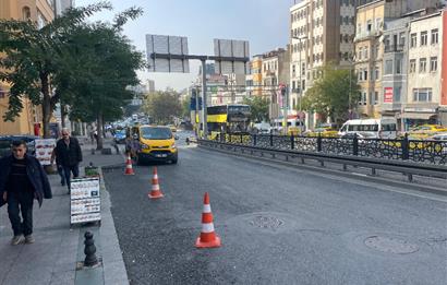 TAKSİM MEYDANI'NA YÜRÜME MESAFESİNDE SATILIK BİNA