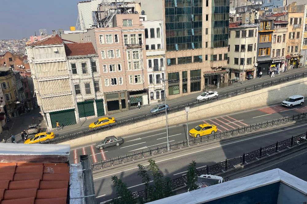 TAKSİM MEYDANI'NA YÜRÜME MESAFESİNDE SATILIK BİNA