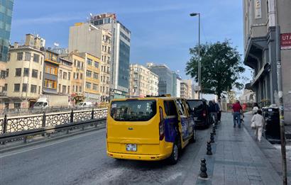TAKSİM MEYDANI'NA YÜRÜME MESAFESİNDE SATILIK BİNA