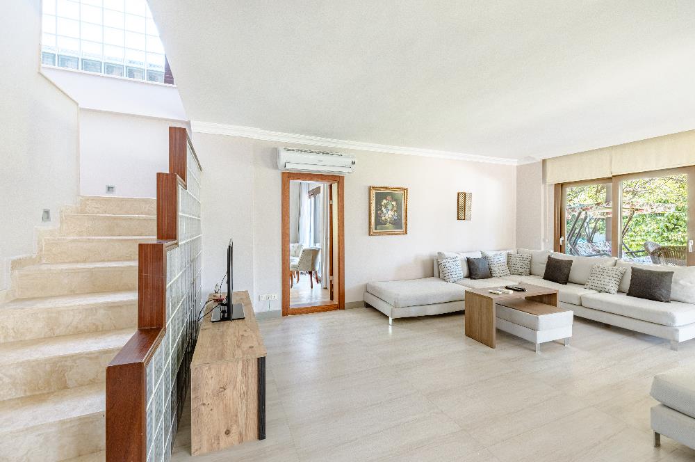 Bodrum Gölköy’de, Butik Site’de Satılık 4+1, Müstakil Villa