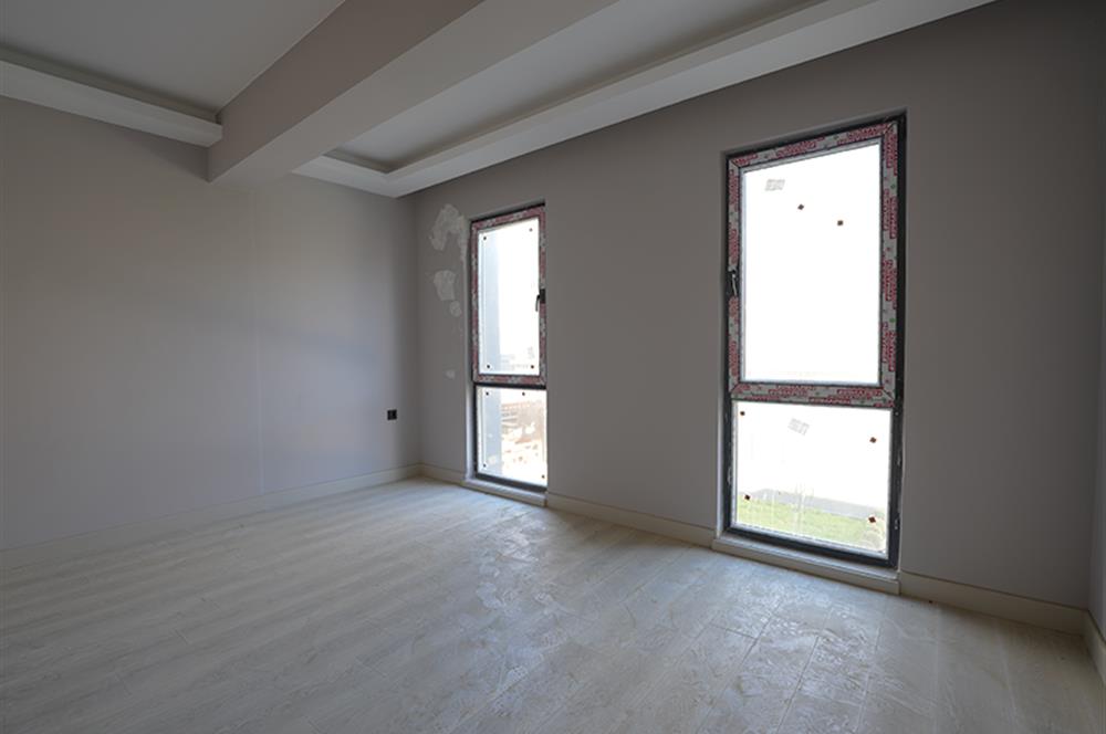 C21 Cius; Umurbey'de 4,5+1 Havuzlu Satılık Bahçe Dubleks