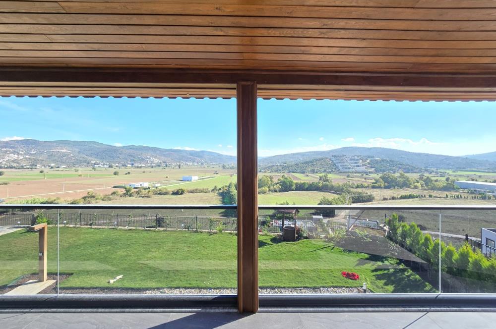 BODRUM MEŞELİK’TE 750 m² MÜSTAKİL ARSA İÇERİSİNDE, 5+1 SIFIR LÜKS VİLLA