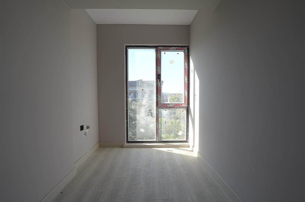 C21 Cius; Umurbey'de 4,5+1 Havuzlu Satılık Bahçe Dubleks