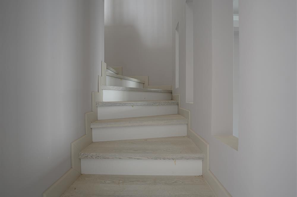 C21 Cius; Umurbey'de 4,5+1 Havuzlu Satılık Bahçe Dubleks