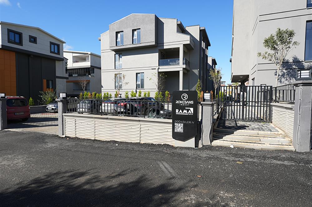 C21 Cius; Umurbey'de 4,5+1 Havuzlu Satılık Bahçe Dubleks