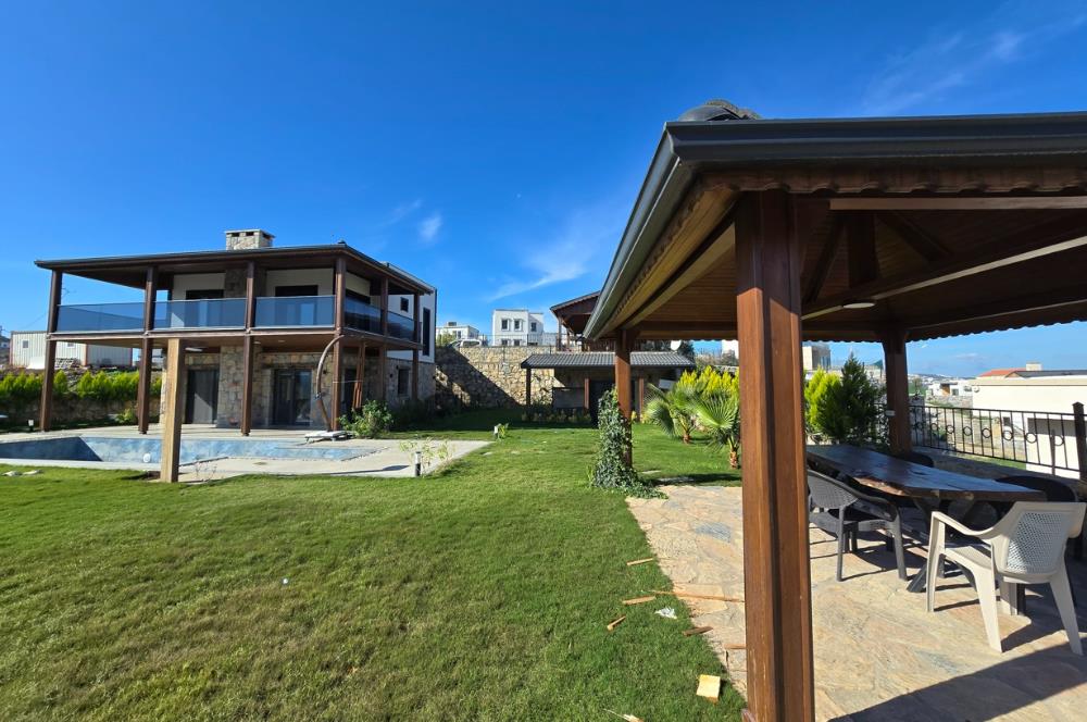 BODRUM MEŞELİK’TE 750 m² MÜSTAKİL ARSA İÇERİSİNDE, 5+1 SIFIR LÜKS VİLLA