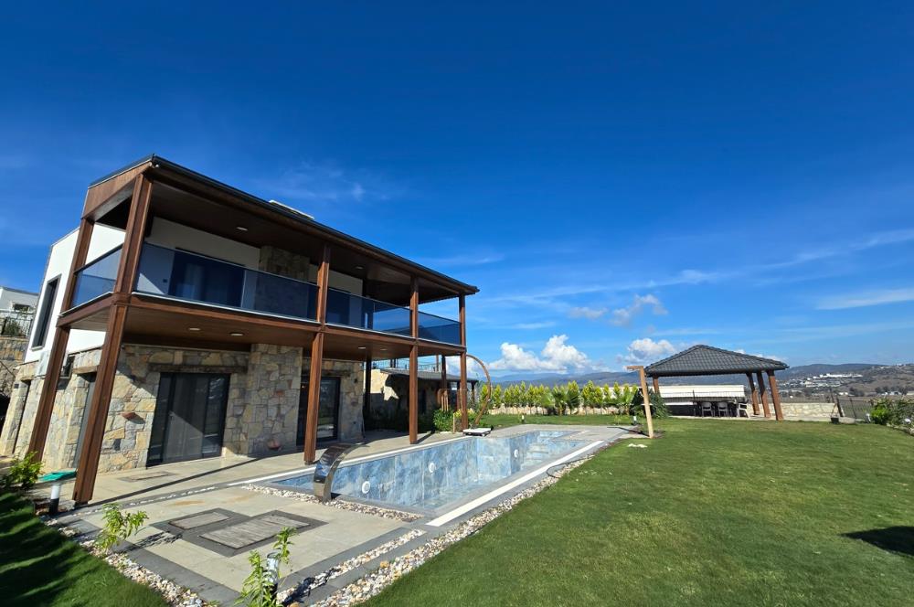 BODRUM MEŞELİK’TE 750 m² MÜSTAKİL ARSA İÇERİSİNDE, 5+1 SIFIR LÜKS VİLLA