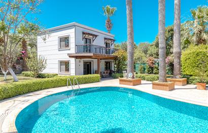 Bodrum Gölköy’de, Butik Site’de Satılık 4+1, Müstakil Villa
