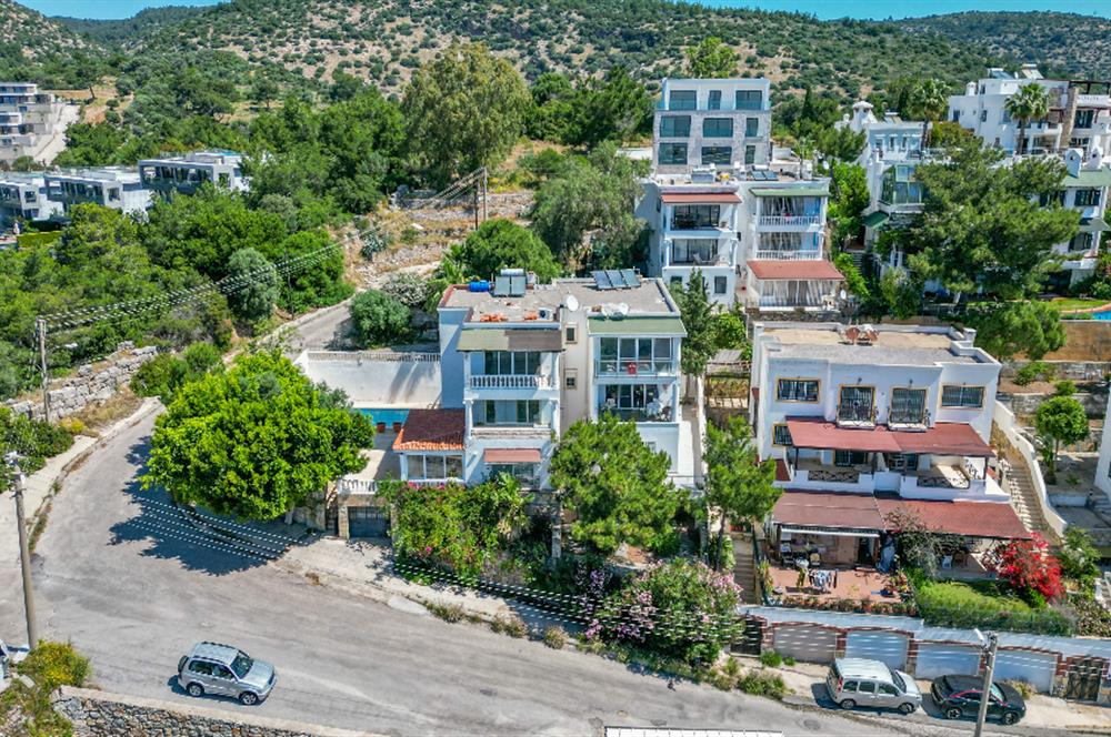 Bodrum Yokuşbaşı Kale ve Deniz Manzaralı, Satılık 5+2 Villa