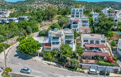 Bodrum Yokuşbaşı Kale ve Deniz Manzaralı, Satılık 5+2 Villa