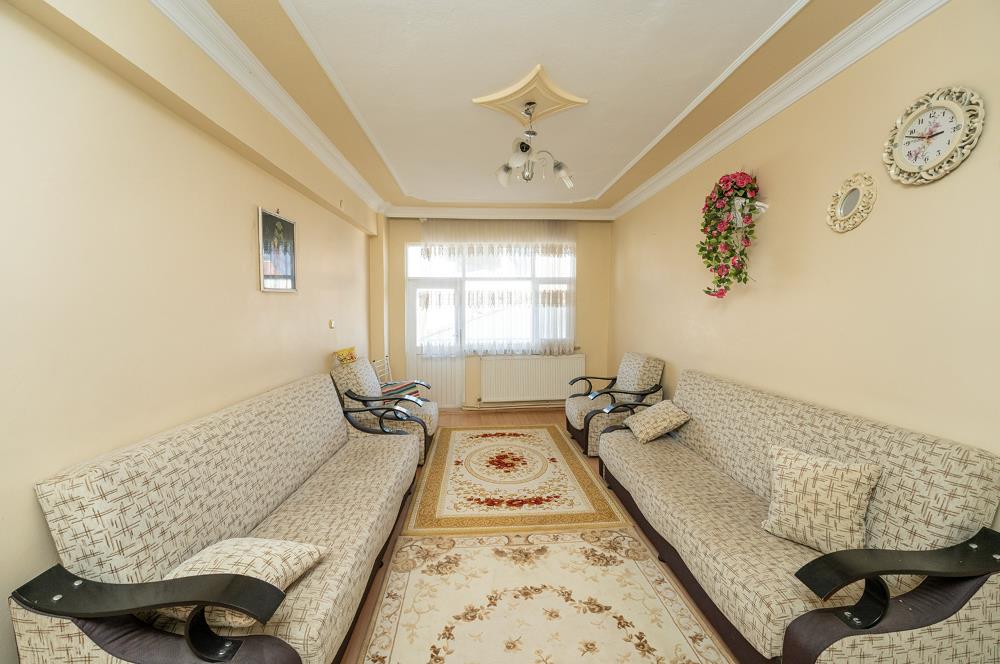 C21 Cius; Kapalı Pazarı Civarında Eşyalı Ara Kat Kiralık Daire