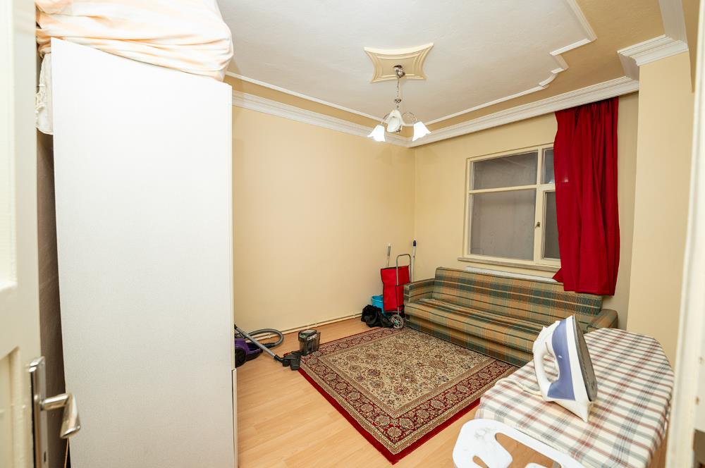 C21 Cius; Kapalı Pazarı Civarında Eşyalı Ara Kat Kiralık Daire