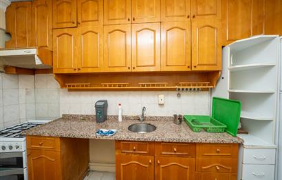 C21 Cius; Kapalı Pazarı Civarında Eşyalı Ara Kat Kiralık Daire