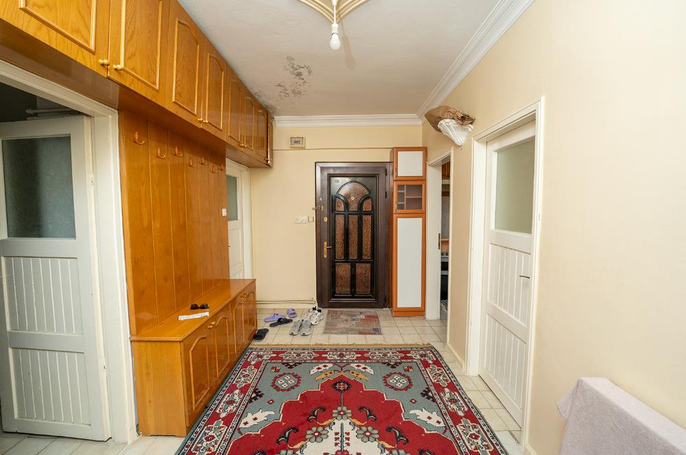 C21 Cius; Kapalı Pazarı Civarında Eşyalı Ara Kat Kiralık Daire