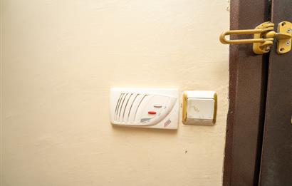 C21 Cius; Kapalı Pazarı Civarında Eşyalı Ara Kat Kiralık Daire