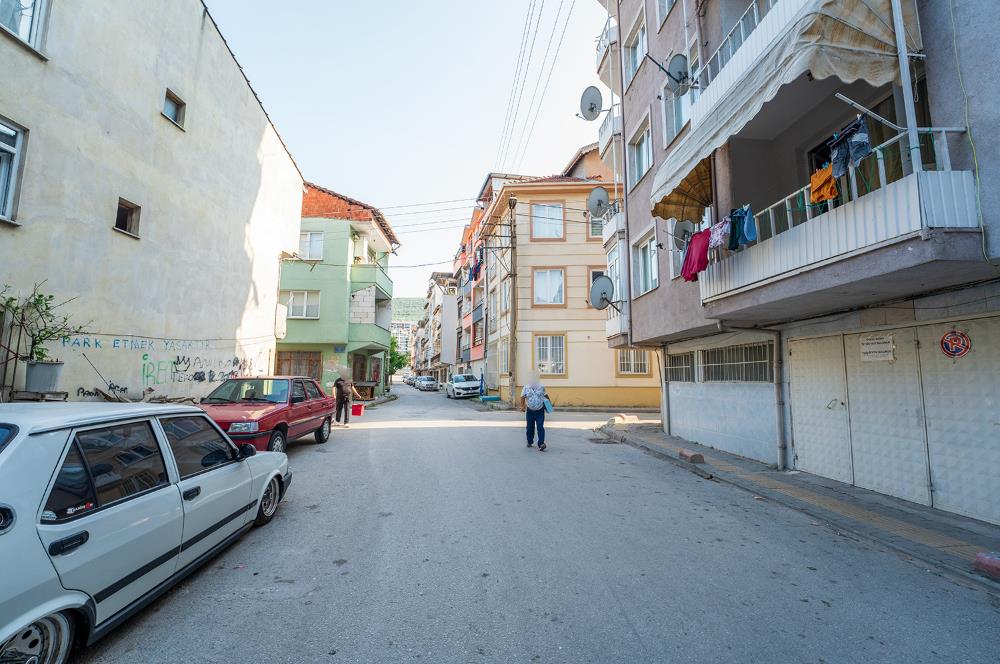 C21 Cius; Kapalı Pazarı Civarında Eşyalı Ara Kat Kiralık Daire