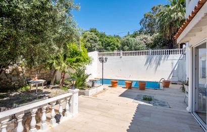 Bodrum Yokuşbaşı Kale ve Deniz Manzaralı, Satılık 5+2 Villa