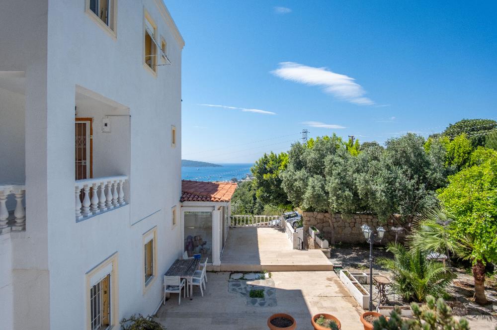 Bodrum Yokuşbaşı Kale ve Deniz Manzaralı, Satılık 5+2 Villa