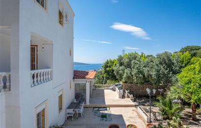Bodrum Yokuşbaşı Kale ve Deniz Manzaralı, Satılık 5+2 Villa