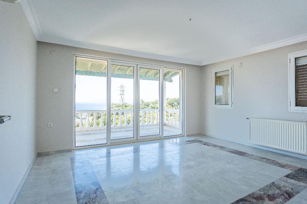 Bodrum Yokuşbaşı Kale ve Deniz Manzaralı, Satılık 5+2 Villa