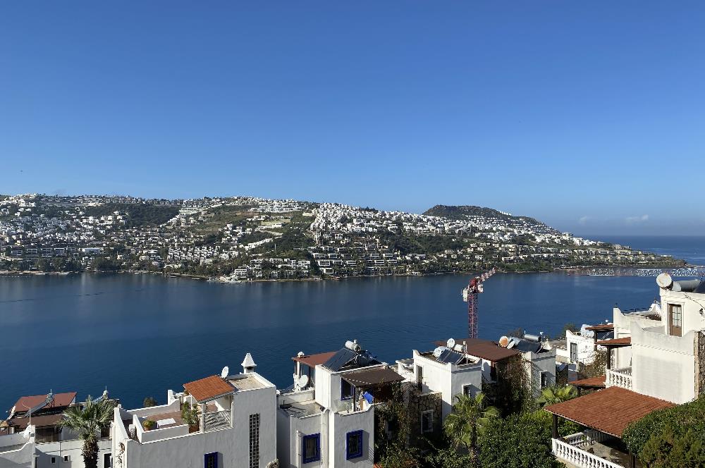 Bodrum Gündoğan Özel Plajlı, Deniz Manzaralı, Satılık 4+2 Villa