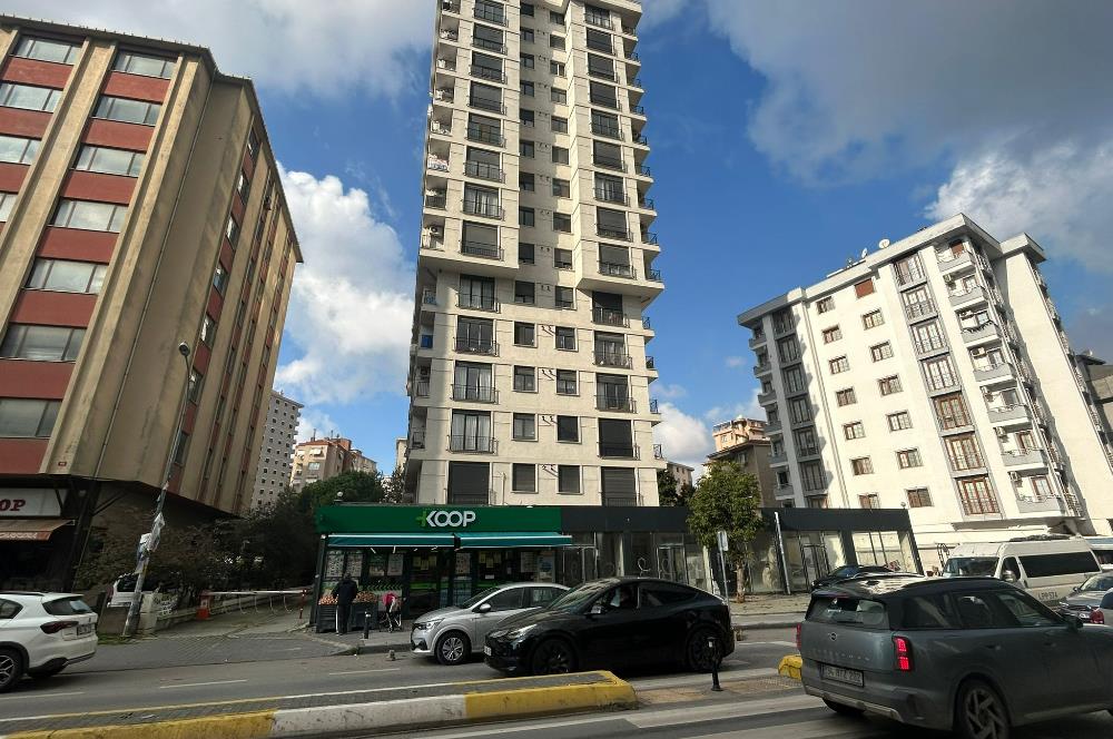 MERDİVENKOY İMAM RAMİZ SOK. KULLANIŞLI SATILIK 3+1 DAİRE