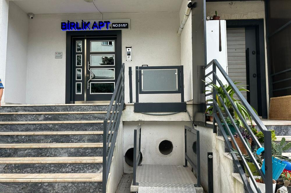 MERDİVENKOY İMAM RAMİZ SOK. KULLANIŞLI SATILIK 3+1 DAİRE