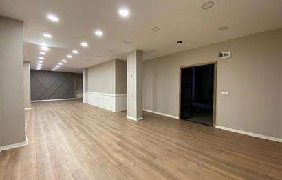 ÇOK AMAÇLI KULLANIMA UYGUN, İÇTEN BAĞLANTILI İKİ DÜKKAN