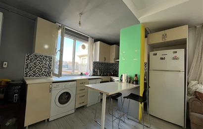 Eyüp Emniyettepe Bilgi üni. Karşısı Eşyalı 1+1 Satılık daire