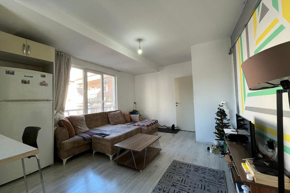 Eyüp Emniyettepe Bilgi üni. Karşısı Eşyalı 1+1 Satılık daire