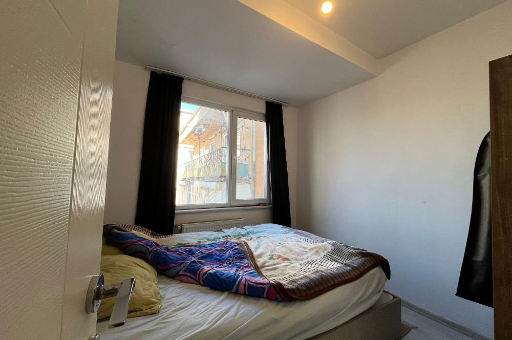 Eyüp Emniyettepe Bilgi üni. Karşısı Eşyalı 1+1 Satılık daire