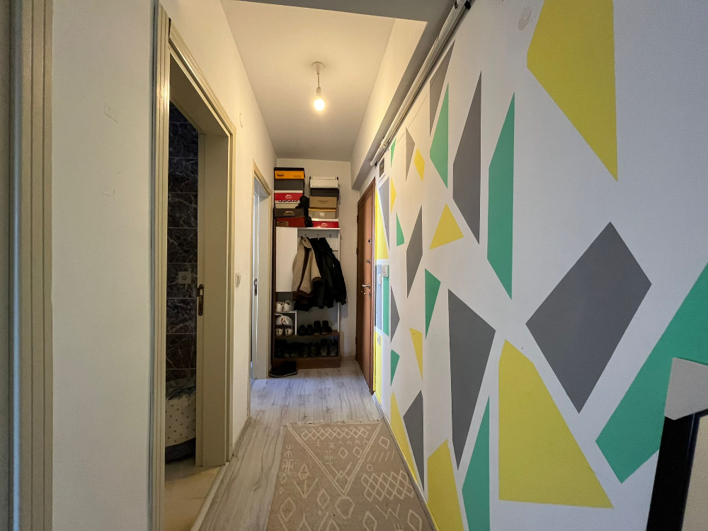 Eyüp Emniyettepe Bilgi üni. Karşısı Eşyalı 1+1 Satılık daire