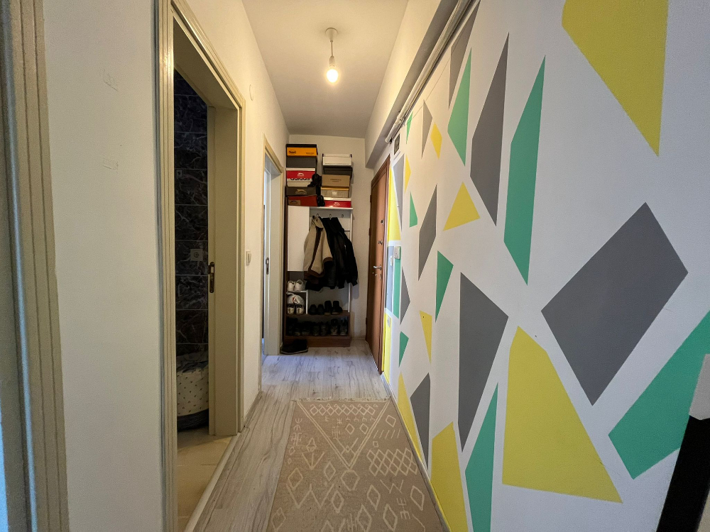 Eyüp Emniyettepe Bilgi üni. Karşısı Eşyalı 1+1 Satılık daire