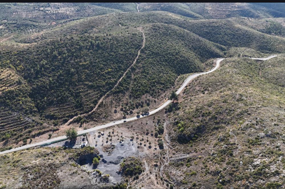 Bodrum Mazı anayola sıfır , icinde kumocaği ,satılık zeytinlik