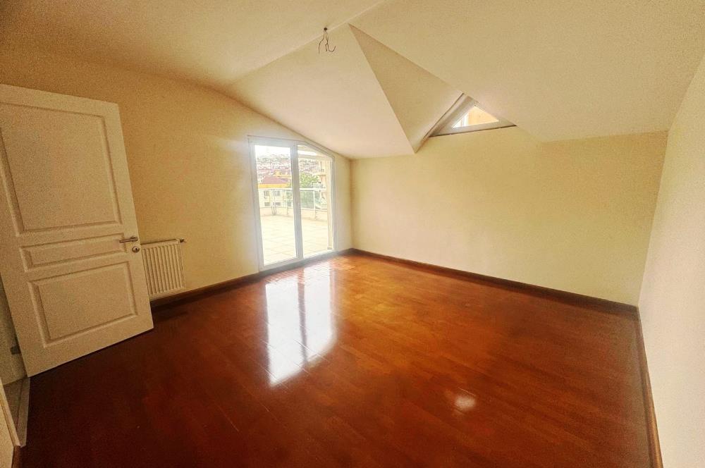 PENDIKTE DUBLEKS SATILIK DAIRE 