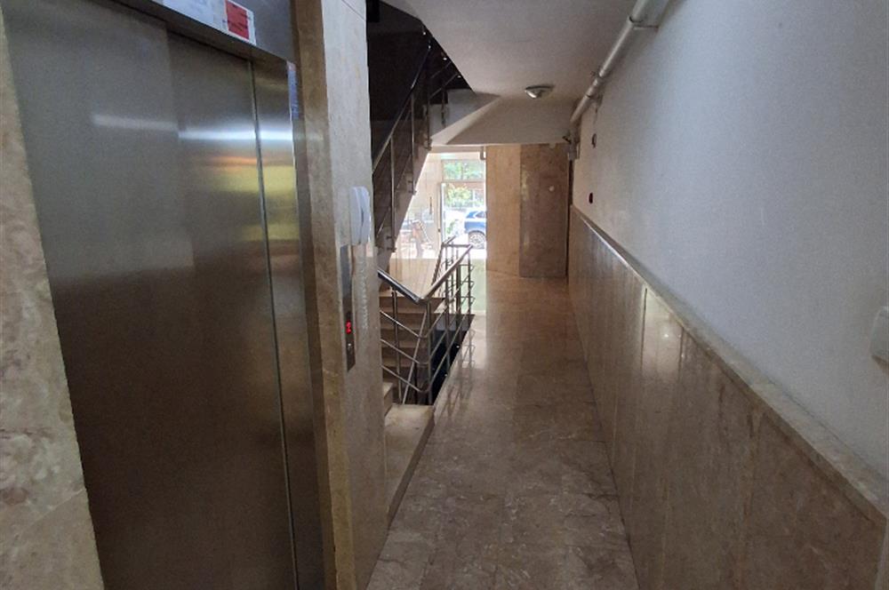 ESAT BAŞAK SOKAK GENÇ BİNADA BOŞ , 3+1 KOMBİLİ , OTOPARKLI