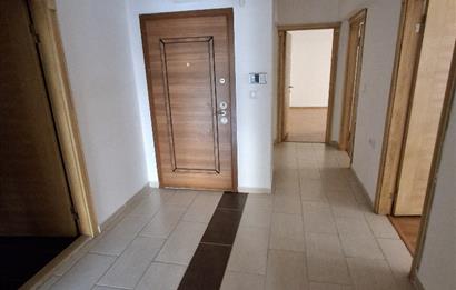 ESAT BAŞAK SOKAK GENÇ BİNADA BOŞ , 3+1 KOMBİLİ , OTOPARKLI