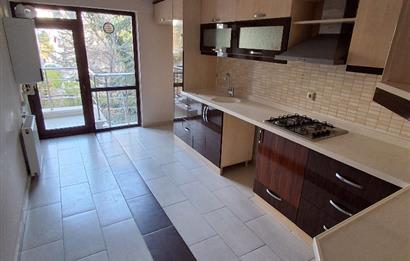 ESAT BAŞAK SOKAK GENÇ BİNADA BOŞ , 3+1 KOMBİLİ , OTOPARKLI