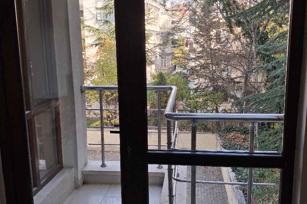 ESAT BAŞAK SOKAK GENÇ BİNADA BOŞ , 3+1 KOMBİLİ , OTOPARKLI