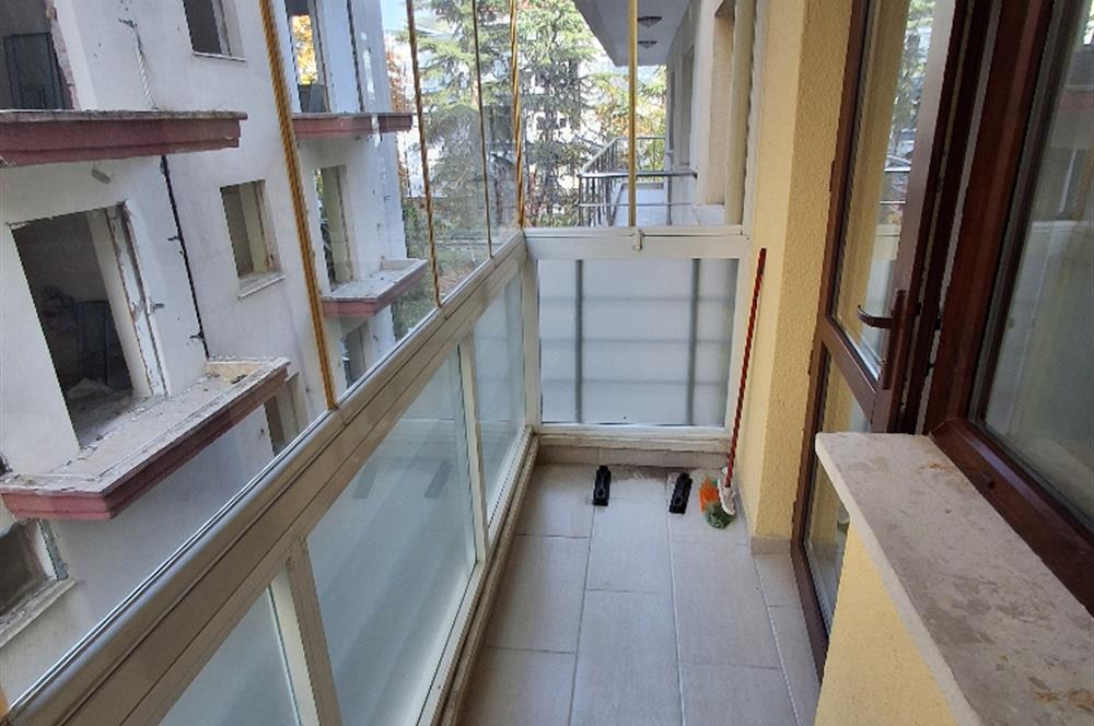 ESAT BAŞAK SOKAK GENÇ BİNADA BOŞ , 3+1 KOMBİLİ , OTOPARKLI